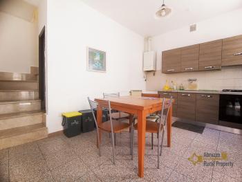 Perfect condition two bedroom town house, near the coast.Molise Img4