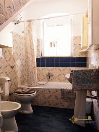 Perfect condition two bedroom town house, near the coast.Molise Img8