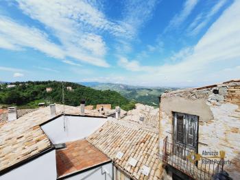Large town house with terrace, courtyard, garage and annex. Gissi Img29