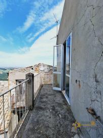 Large town house with terrace, courtyard, garage and annex. Gissi Img28