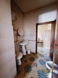 Large town house with terrace, courtyard, garage and annex. Gissi Img25