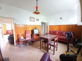 Five-bedroom town house with panoramic view, garage, woodshed and vegetable garden. Abruzzo. Img11