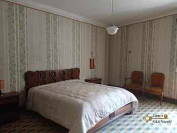 Character apartment of 139 sqm for sale in Casalanguida, Abruzzo. Img14