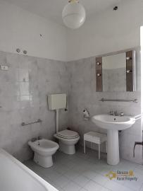 Character apartment of 139 sqm for sale in Casalanguida, Abruzzo. Img29