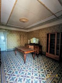 Character apartment of 139 sqm for sale in Casalanguida, Abruzzo.