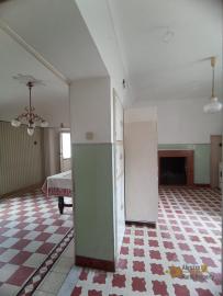 Character apartment of 139 sqm for sale in Casalanguida, Abruzzo. Img3