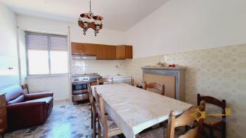 Spacious country house with panoramic terrace and 1500 sqm land in Roccaspinalveti. Img9