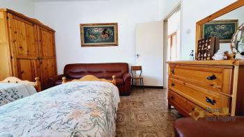 Spacious country house with panoramic terrace and 1500 sqm land in Roccaspinalveti. Img17