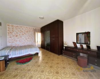 Large three-bedroom town house in habitable condition 30 minutes from the Adriatic coast. Liscia. Img13