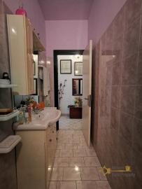 Three-bedroom town house house ready to live in. Fara San Martino. Img18