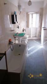 Four-bedroom character stone house to be restored. Castiglione Messer Marino. Img13