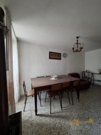 Four-bedroom character stone house to be restored. Castiglione Messer Marino. Img8