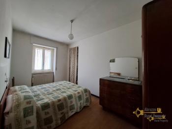 Cosy two-bedroom town house in good habitable condition. San Buono Img11