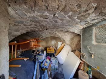 Two-bedroom town house with panoramic terrace and large cellar. Tornareccio. Img24