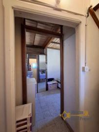 Two-bedroom town house with panoramic terrace and large cellar. Tornareccio. Img21