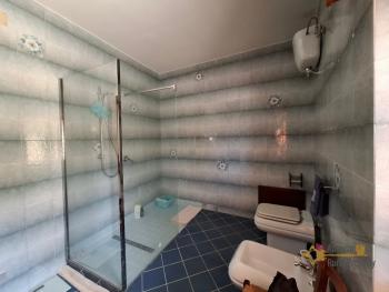 Three-bedroom town house with terrace and cellar. Montemitro Img21