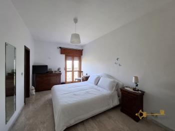 Three-bedroom town house with terrace and cellar. Montemitro Img10