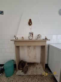 Two-bedroom stone house in habitable conditions, with basement and two cellars. Montemitro. Img7