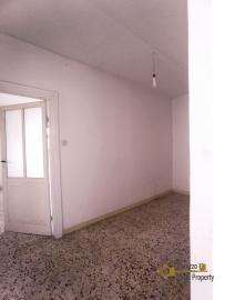 Three-bedroom stone house with panoramic balcony and two cellars.Tufillo Img33