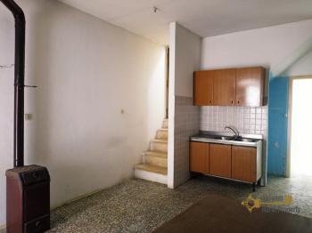 Three-bedroom stone house with panoramic balcony and two cellars.Tufillo Img30