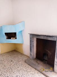 Three-bedroom stone house with panoramic balcony and two cellars.Tufillo Img9