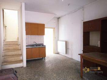 Three-bedroom stone house with panoramic balcony and two cellars.Tufillo Img29