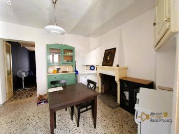 Recently restored two-bedroom town house with fantastic lake view terrace. Colledimezzo Img3