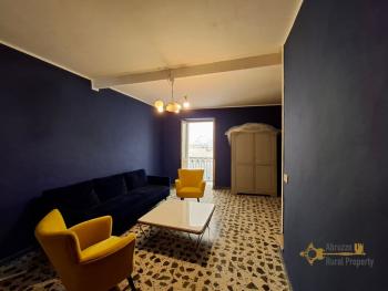 Recently restored two-bedroom town house with fantastic lake view terrace. Colledimezzo Img10