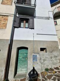 One-bedroom completely restored stone house with vaulted ceilings and cellar. Belmonte del Sannio. Img21