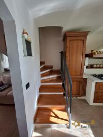 One-bedroom completely restored stone house with vaulted ceilings and cellar. Belmonte del Sannio. Img6