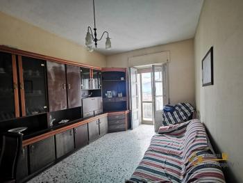 Detached, four-bedroom town house with two large cellars and back garden. Spectacular mountain view. Img8