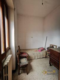 Detached, four-bedroom town house with two large cellars and back garden. Spectacular mountain view. Img20