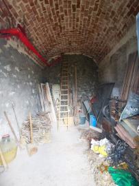 Detached, four-bedroom town house with two large cellars and back garden. Spectacular mountain view. Img28