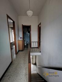 Detached, four-bedroom town house with two large cellars and back garden. Spectacular mountain view. Img13