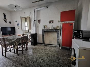 Detached, four-bedroom town house with two large cellars and back garden. Spectacular mountain view. Img3