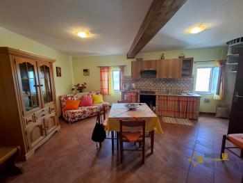 Completely restored town house with one bedroom and amazing panoramic view. Guardiabruna. Img4