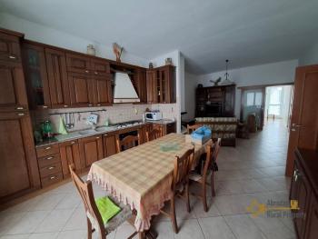 Four-bedroom town house with terrace, small garden, garage and cellar. Celenza Sul Trigno Img11