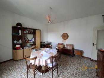 Four-bedroom town house with terrace, small garden, garage and cellar. Celenza Sul Trigno Img39