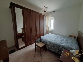 Four-bedroom town house with terrace, small garden, garage and cellar. Celenza Sul Trigno Img16