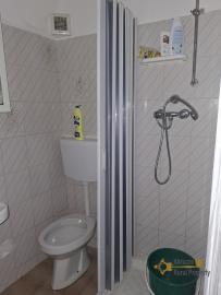 One-bedroom town house with barrel ceilings and cellar. Gissi Img8