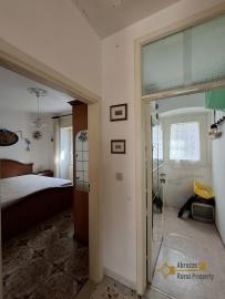 Cozy town house in perfect conditions with large basement. Near the coast. Tavenna Img10