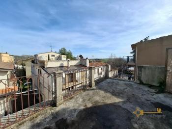 Three-bedroom period building with roof terrace, dated back to the 1800. Sant'Eusanio del Sangro. Img25