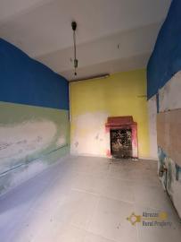 Three-bedroom period building with roof terrace, dated back to the 1800. Sant'Eusanio del Sangro. Img5