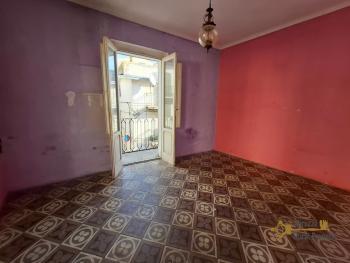Three-bedroom period building with roof terrace, dated back to the 1800. Sant'Eusanio del Sangro. Img12