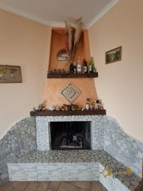 Completely restored, three-bedroom stone house with panoramic terrace. Gissi Img4