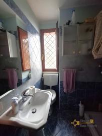 Completely restored, three-bedroom stone house with panoramic terrace. Gissi Img21