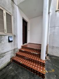 Perfect condition three-bedroom town house with panoramic balcony. Celenza Sul Trigno. Img3