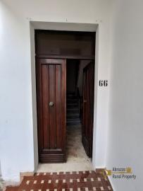 Perfect condition three-bedroom town house with panoramic balcony. Celenza Sul Trigno. Img4