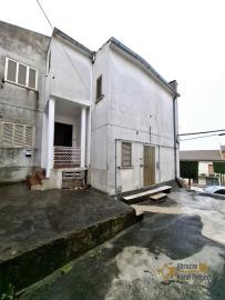 Perfect condition three-bedroom town house with panoramic balcony. Celenza Sul Trigno. Img2