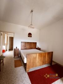 Beautiful town house with incredible lake view terraces and garden. Guardialfiera Img7